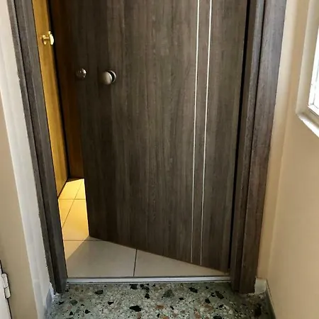 Perfect Location - Modern Studio Appartamento