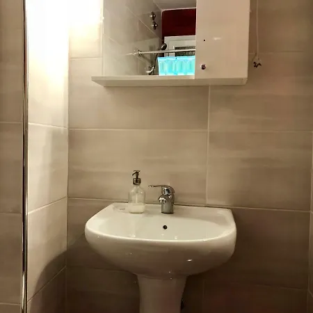 Perfect Location - Modern Studio