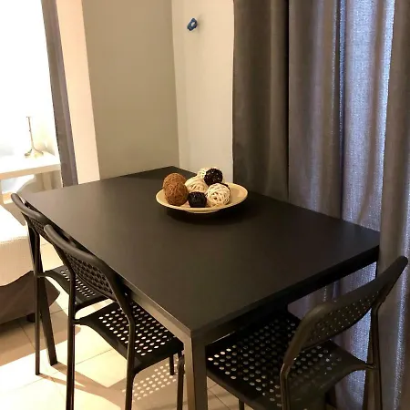 Perfect Location - Modern Studio *